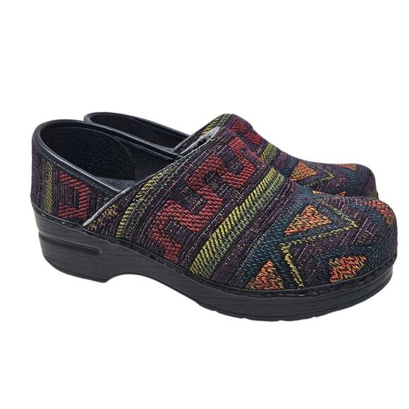 Dansko 37 Tapestry Clog Comfort Gorpcore Casual Whimsygoth Western Boho - Picture 1 of 5